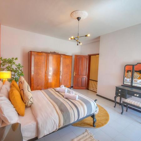 Beautifully Furnished Seafront 4 Bedrooms Goslm-4 Sliema Bagian luar foto