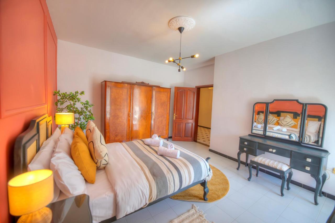 Beautifully Furnished Seafront 4 Bedrooms Goslm-4 Sliema Bagian luar foto