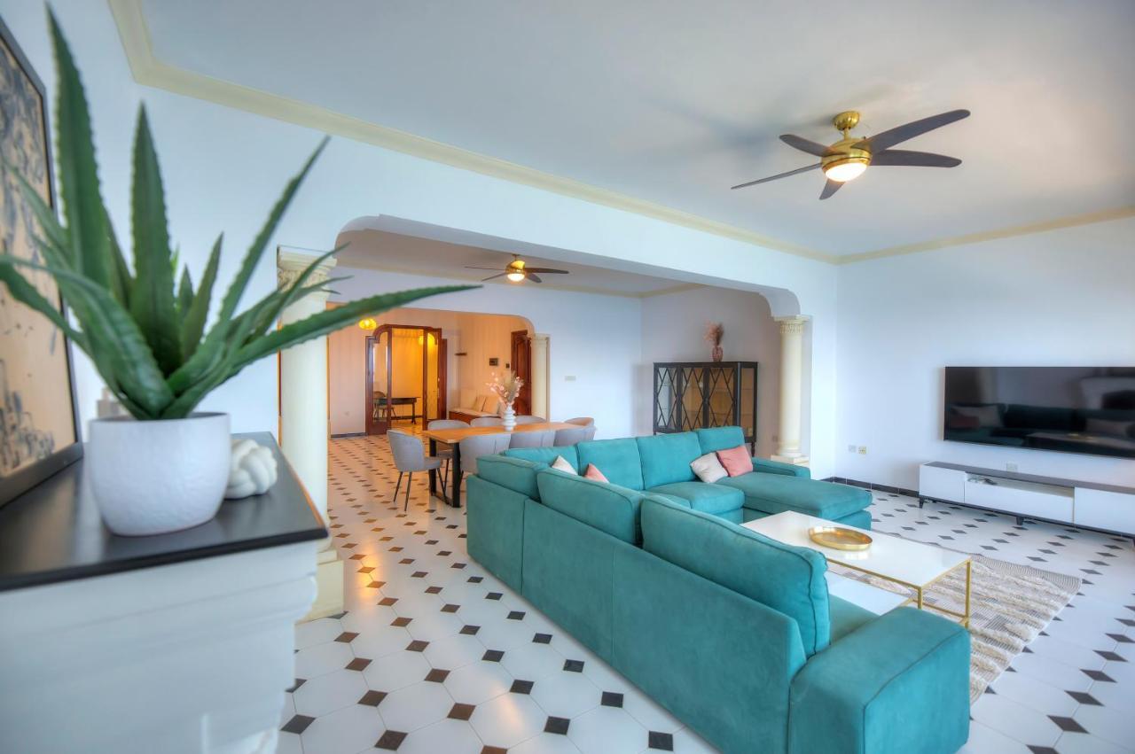 Beautifully Furnished Seafront 4 Bedrooms Goslm-4 Sliema Bagian luar foto